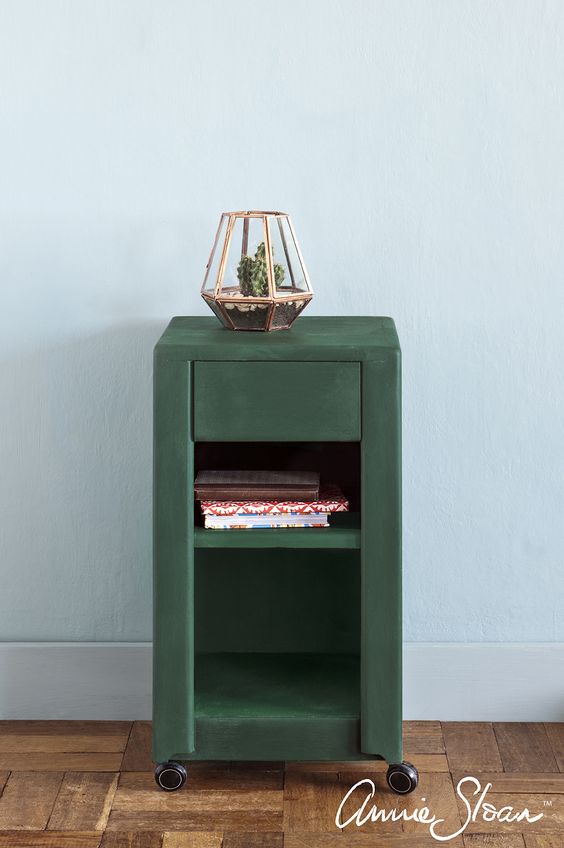 Annie Sloan Amsterdam Green meubel1